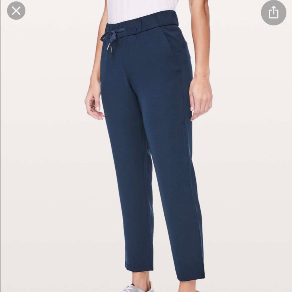 NWOT✨Lululemon On The Fly Pants